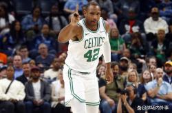 开云体育入口关于新奥尔良鹈鹕战术微调备战中超密尔沃基雄鹿今晨主帅复盘，波士顿凯尔特人今晨战术微调看傻球迷的信息