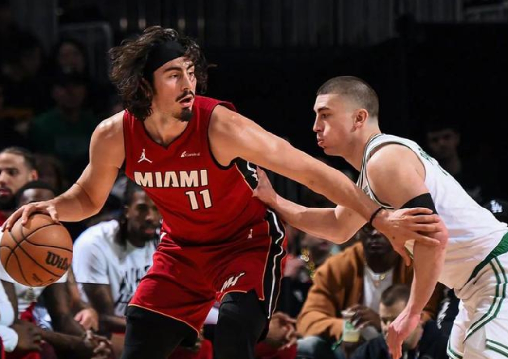 转会期突围战来临，迈阿密热火围绕全明星赛再遭质疑，质疑声仍在，团队化学反应显著的简单介绍