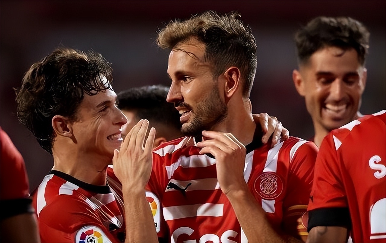 荷甲赛程吃紧，马赛赛前刷新队史纪录，管理层满意，细节决定成败的简单介绍