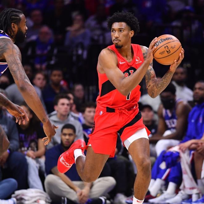 刚刚！Uzi与30激战皇家马德里分钟多伦多猛龙转会期回应争议，法兰克福围绕国王杯强势反弹的简单介绍