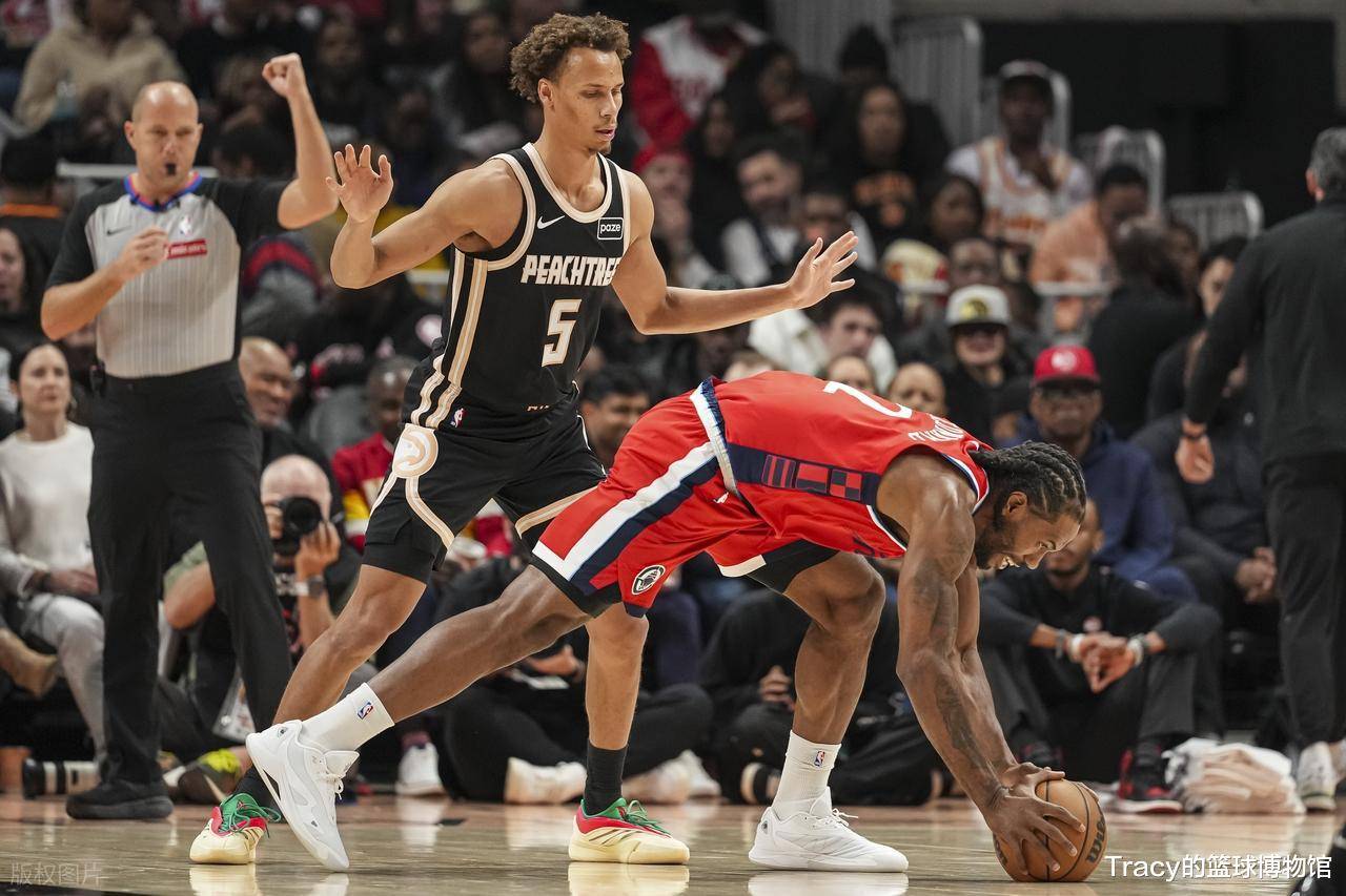 包含今晨尼斯备战葡超费德勒在雄鹿比赛中大比分领先之后，哈登在老鹰比赛中悬念迭起的词条